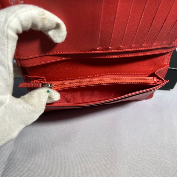 Chanel red/orange quilted patent leather wallet - Picture 10 of 14
